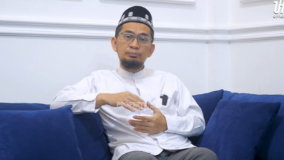 Mulai Sekarang Segera Periksa Bacaan Salam dalam Shalat Sudah Benar atau Belum? Kata Ustaz Adi Hidayat...