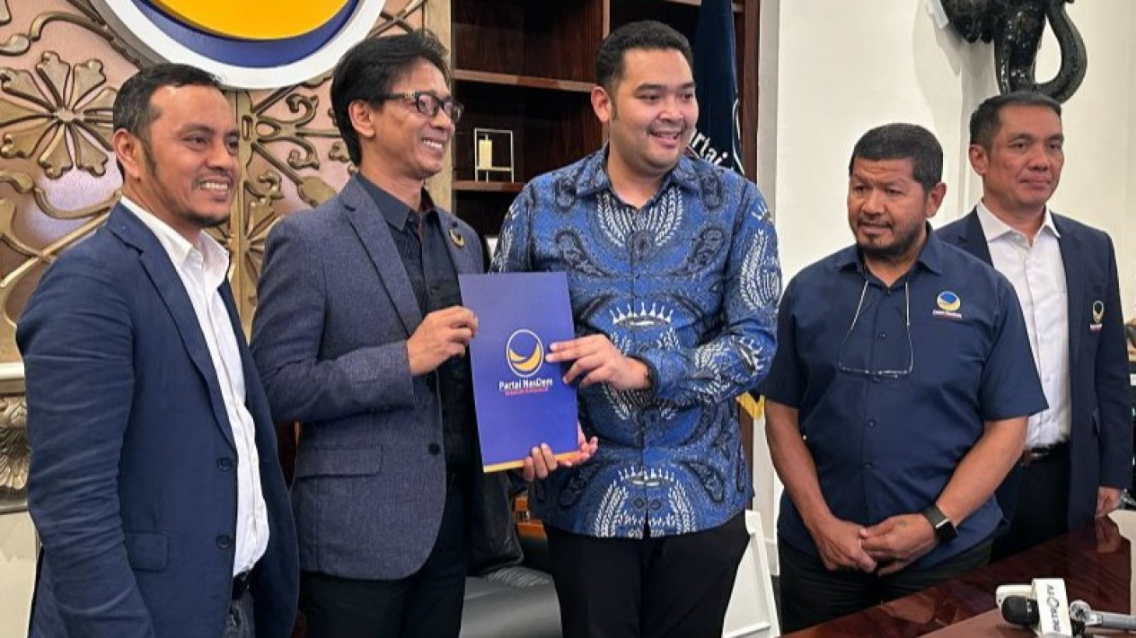 Prananda Surya Paloh Sebut NasDem Buka Peluang Dukung Kaesang Jika Masju Pilkada Kota Depok atau Bekasi: Masih Sangat Muda
            - galeri foto