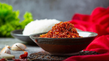 Memasuki Tanggal Tua Bingung Mau Masak Apa? Coba Resep Sambal Teri Sederhana ini, Nasi di Rumah Dijamin Ludes!