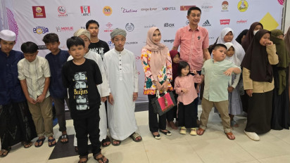 Bachyuni Deliansyah Terharu Ajak Anak-anak Yatim Belanja ke Mall