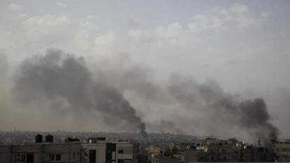 Israel Masih Tutup Akses Bantuan Kemanusiaan ke Gaza Setelah Serang Kamp Pengungsian di Rafah