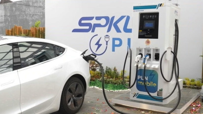 PLN akan Ubah 2.000 Tiang Listrik Jadi Stasiun Pengisian Kendaraan Listrik Umum, Ini Lokasi yang Dibidik untuk SPKLU
