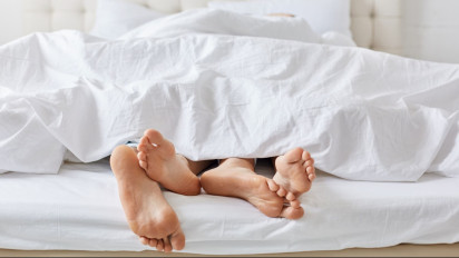 Doa sebelum Berhubungan Suami Istri agar Terhindar dari Gangguan Setan, Lengkap dengan Latin dan Artinya