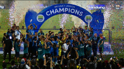 Pj Gubernur Jabar Bey Machmudin Acungi Jempol Usai Persib Bandung Juara Liga 1 Indonesia