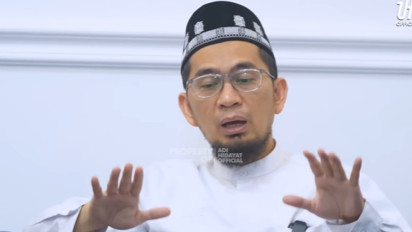 Doa Seketika Terkabul walau Mintanya Sebanyak Langit dan Bumi, Kata Ustaz Adi Hidayat Mulai Sekarang saat Shalat...