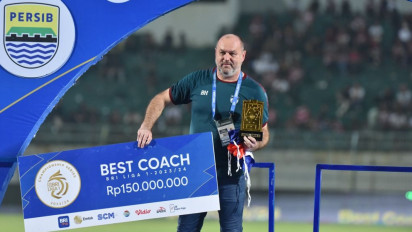 Bukan Hanya Antar Persib Juara, Bojan Hodak Juga Memenangkan Piala di Tiga Negara Berbeda