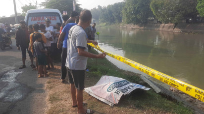 Tersangkut Jaring Pemancing, Jasad Pria Ditemukan Mengapung di Sungai Penambangan