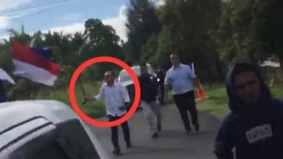 Acungkan Parang! Bupati Halmahera Utara Bergaya Preman Bubarkan Demo GMKI