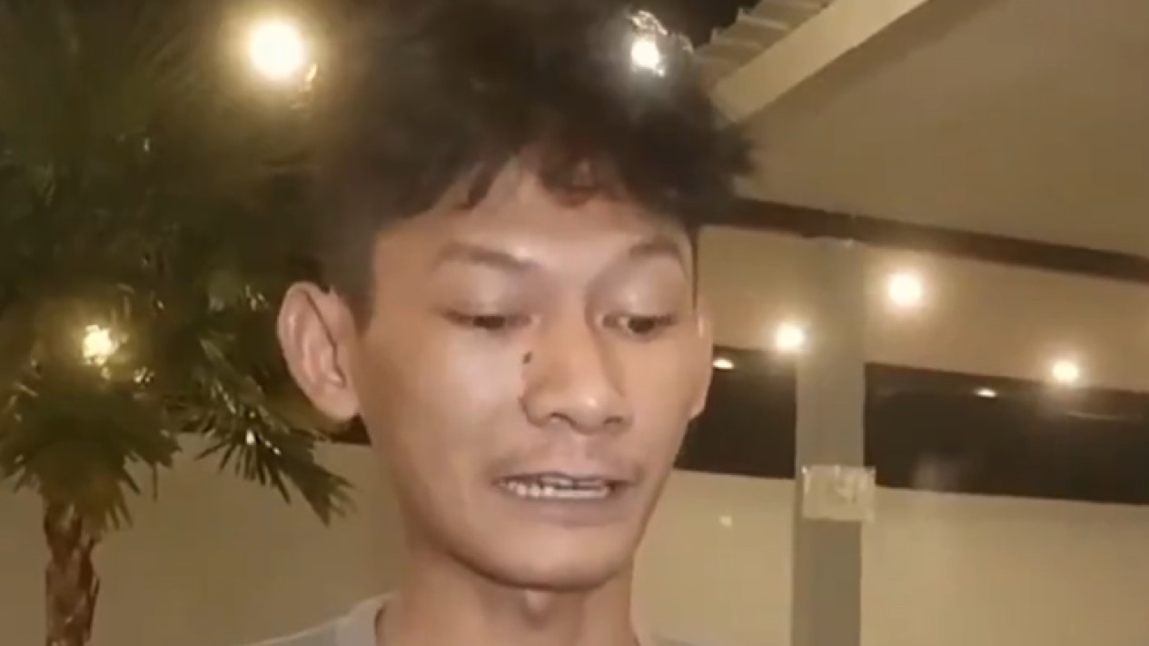 Saka Tatal Ungkap Tampang Pegi Setiawan yang Asli: Wajah Bersih, Rambut Ikal
            - galeri foto