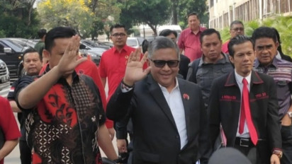 Sekjen PDIP Hasto Hadiri Panggilan Polda Metro Jaya Terkait Kasus Dugaan Penyebaran Berita Bohong