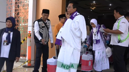 Hendak Berangkat ke Bandara Juanda, Jemaah Haji Ini Mendadak Menggigil di Bus, Batal! 