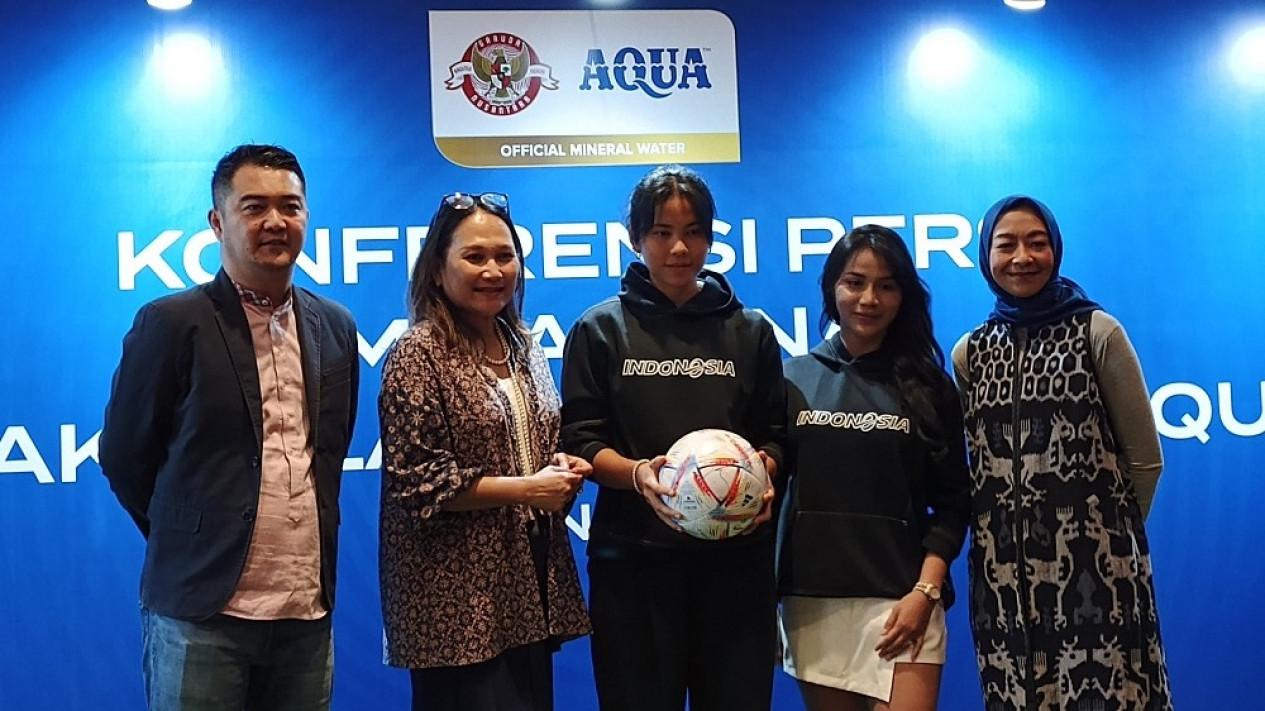 PSSI Resmi Menggaet Aqua sebagai Official Mineral Water Pertama Timnas Indonesia, Jalin Kontrak Selama Setahun
            - galeri foto