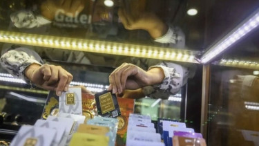 Harga Emas Antam Hari Ini 26 Februari 2026 Lagi-Lagi Meroket, Sentuh Angka Rp3.039.000 per Gram