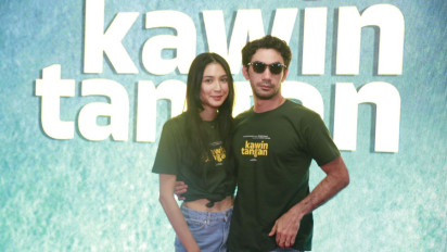 Dibintangi Reza Rahardian dan Mikha Tambayong, Series Kawin Tangan Tayang 14 Juni 2024 di WeTV