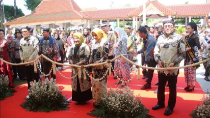 Pemkab Bojonegoro Gelar Pembukaan Pekan Batik Daerah Budaya Bangsa, Tingkatkan Ekonomi Masyarakat