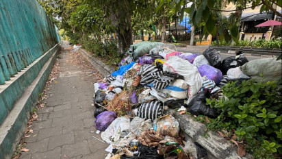 Sampah Menumpuk di Jogja, Bau Sampah Ganggu Aktivitas Warga