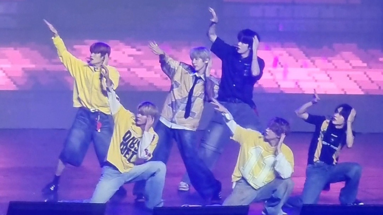 Main Game hingga Bawakan Get A Guitar, 119 dan Impossible, RIIZE Sukses Hibur BRIIZE Indonesia
            - galeri foto