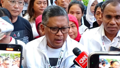 Hasto Soal Gibran Bagikan Buku Gambar Jan Ethes: Dulu Buku Saya Gambar Pahlawan Nasional yang Patut Ditiru