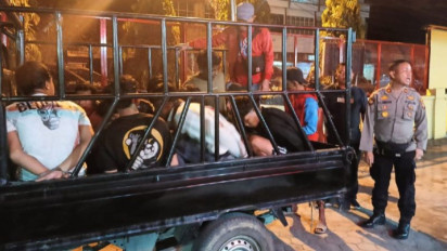 Belasan Anggota Geng Motor Pembuat Onar di Sumut Diringkus Polisi, Barang Buktinya...