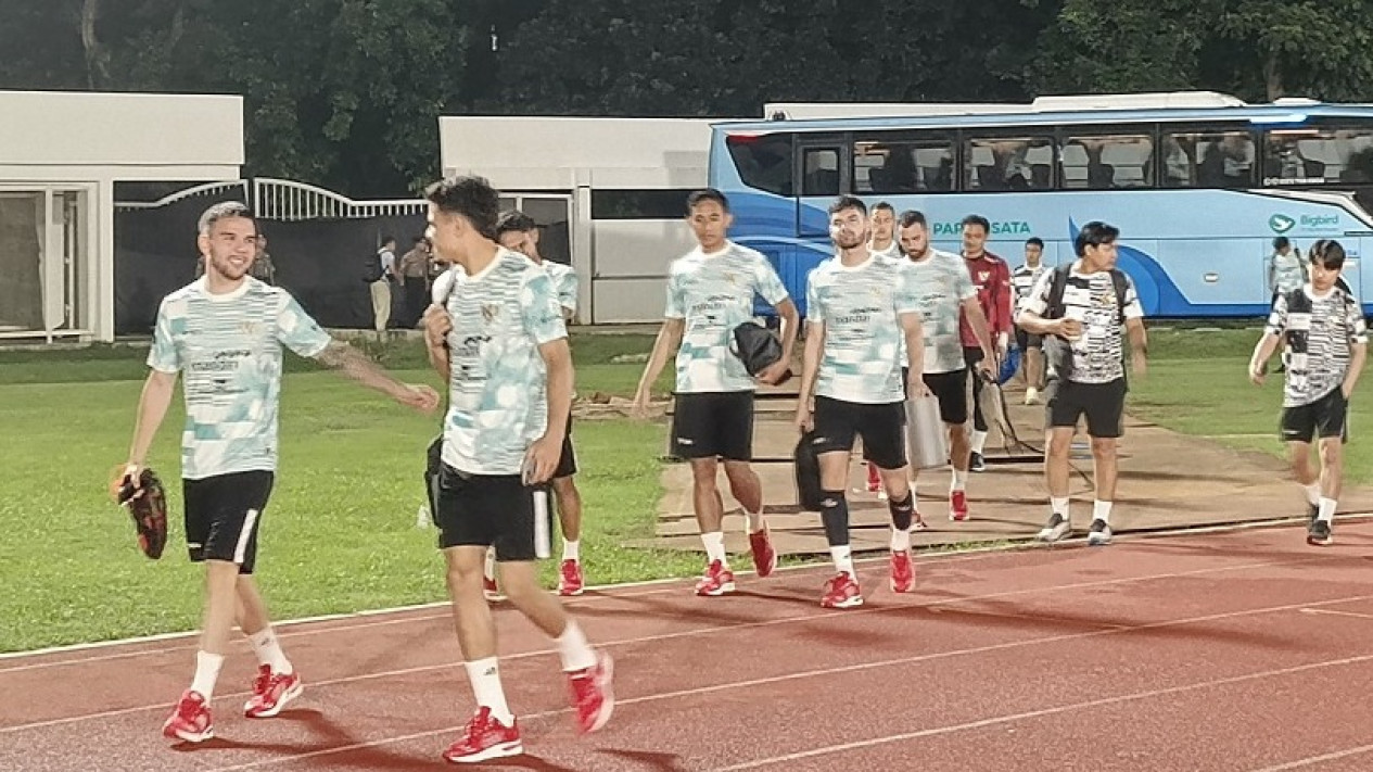Baru Latihan, Calvin Verdonk 'Tempeleng' Pemain Timnas Indonesia yang Lebih Senior Jelang Debut Kontra Filipina
            - galeri foto