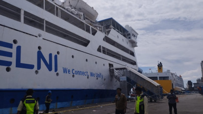 Pasca Terbakarnya KM Umsini di Makassar, Bagaimana Nasib Ribuan Penumpang?