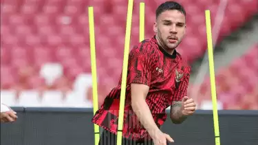 Calvin Verdonk latihan bersama Timnas Indonesia