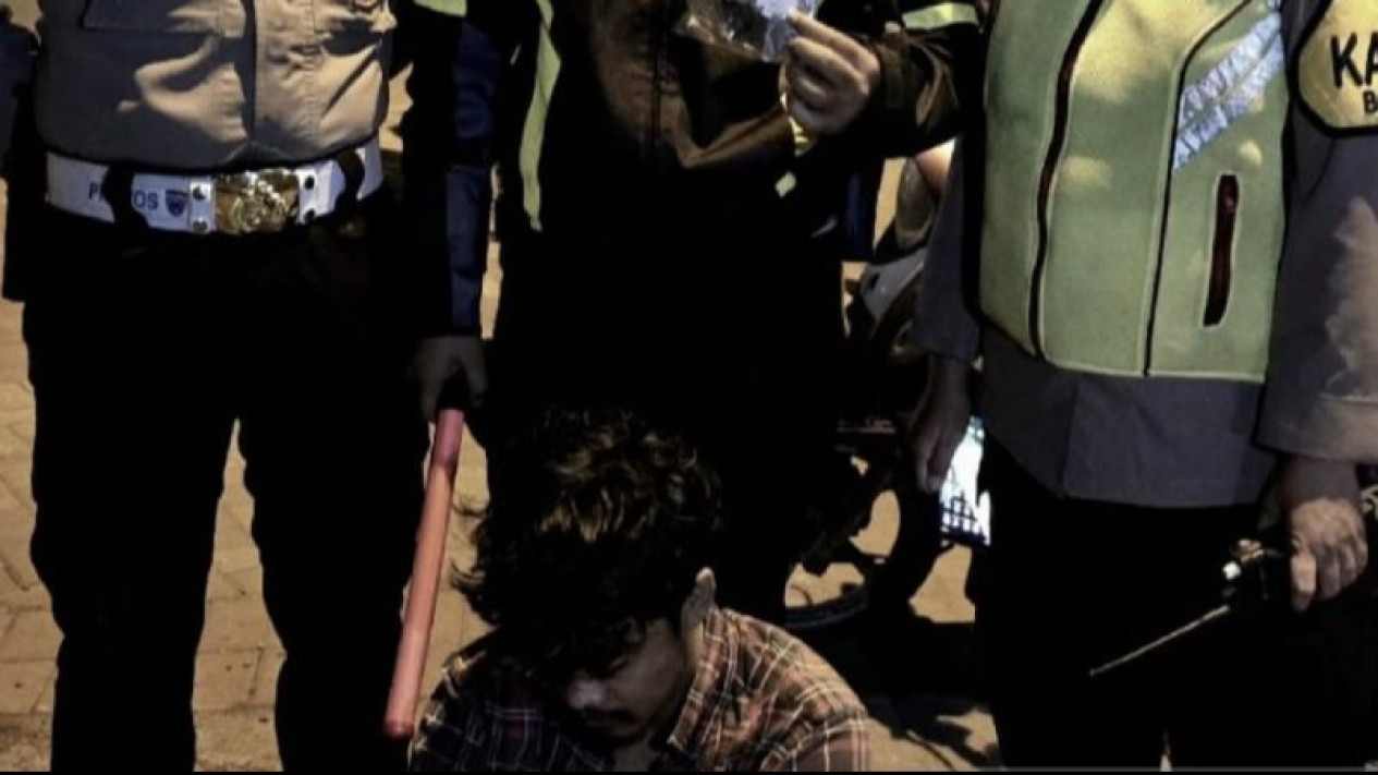 Tangkap Pemuda di Kota Bogor, Polisi: Mulutnya Bau
            - galeri foto