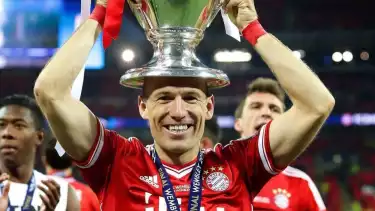 Dari Lapangan ke Jalanan, Arjen Robben Legenda Bayern Munchen Kini Geluti Dunia Baru yang Membuatnya menjadi Sorotan karena Kecepatannya