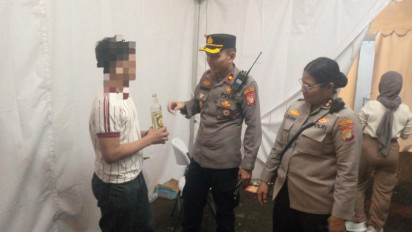 Bawa Miras Hingga Flare ke Stadion GBK, 3 Suporter Timnas Indonesia Diamankan Polisi 