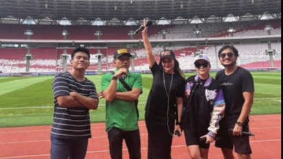Anang Ashanty Banjir Hujatan Usai Nyanyi di Laga Timnas Indonesia vs Filipina: Malah Konser Keluarga...