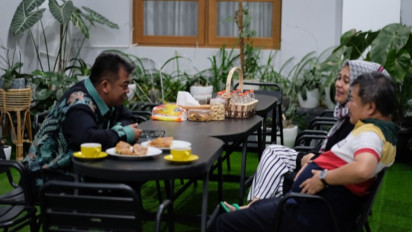 Niat Maju Pilkada 2024, Bos Batu Akik Asal Garut Temui Mantan Bupati Dua Periode