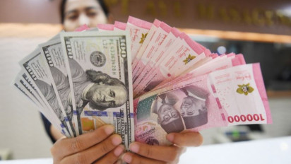 Nilai Tukar Rupiah Kian Terpuruk Terhadap Dolar AS, Kurs JISDOR Sentuh Rekor Terendahnya Sepanjang Sejarah di 16.297