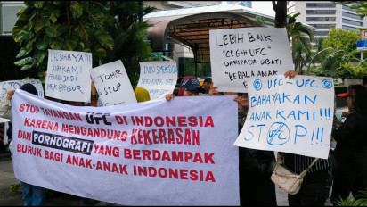 Warga Geruduk Kantor Mola TV Minta Setop Tayangan UFC Karena Ada Unsur Kekerasan