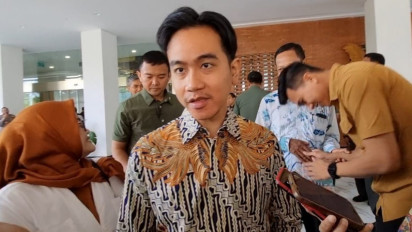 Gibran Minta Maaf Usai Bagikan Buku Bersampul Jan Ethes ke Siswa SD di Surabaya