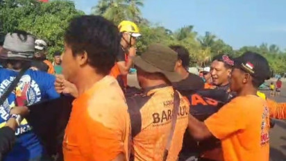 Tim SAR Temukan Jasad Pelajar Terseret Ombak di Pangandaran