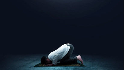 Rezeki Lancar dan Berlimpah, Bolehkah Shalat Dhuha Dilakukan secara Berjamaah? Kata Ustaz Adi Hidayat Begini