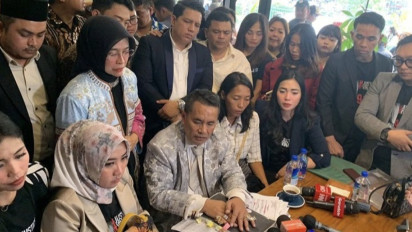 Begini Reaksi Hotman Paris saat Tahu Iptu Rudiana Ayah Eky Diperiksa Mabes Polri