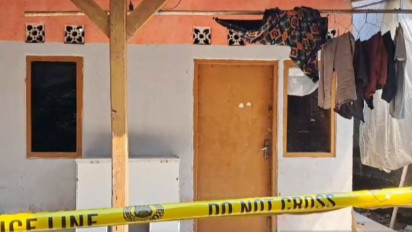 Tim Densus 88 Antiteror Gerebek Rumah Pedagag Bubur Terduga Teroris di Karawang, Warga: Semua Kaget
