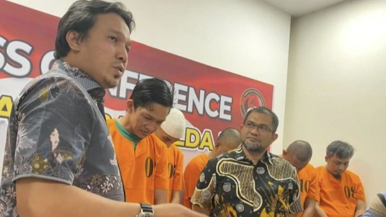 Mantan Polisi Terlibat Peredaran Sabu 2 Kg, Polda Riau Ceritakan Kronologi Penangkapannya
            - galeri foto