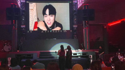 Jelang Konser, Junny Sapa Fans Lewat Video Call di Acara Noraebang dan Listening Party Doppamine Album