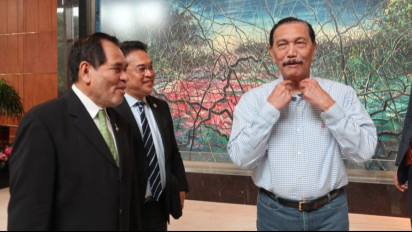 Bertemu Menlu Cina, Menko Marves Luhut Pandjaitan Mengaku Pemerintah Cina Berharap Prabowo Berkunjung Setelah Dilantik