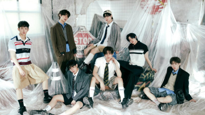 Lirik Lagu Badder Love - EVNNE dengan Romanization Hangul dan Terjemahan Bahasa Indonesia