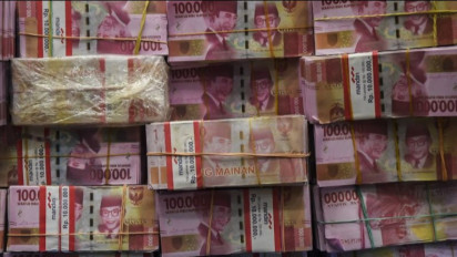 Nasib Rupiah setelah BI Pertahankan Suku Bunga di 6,25%, Langsung Tertekan 64 Poin jadi Rp15.500