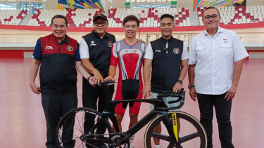 Pakai Sepeda Murah, Atlet Balap Sepeda Bernard Van Aert Jadi Satu-satunya Wakil ASEAN di Olimpiade Paris 2024