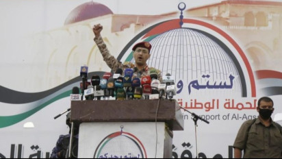 Houthi Yaman Sebut AS-Inggris Lancarkan Lima Kali Serangan Udara pada Bandara Al Hudaydah