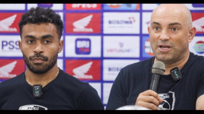 Suara Hati Yance Sayuri Pada Mantan Pelatih Setelah Pamit dari PSM Makassar: Coach Izinkan Saya ...