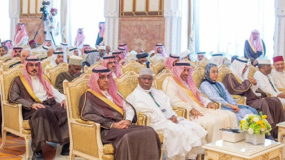 Sri Mulyani Penuhi Undangan Raja Salman, Duduk Sejajar Raja dan Putra Mahkota Arab Saudi Bahas Pelaksanaan Umroh dan Haji