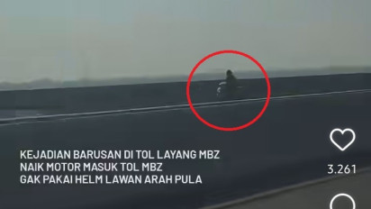 Panik Hindari Polisi, Pengendara Motor Tak Pakai Helm Nekat Lawan Arah di Jalan Tol MBZ
