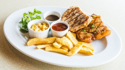 Cocok jadi Menu Makan Siang, Resep Bistik Jadul Saus Mentega ala Chef Devina Hermawan, Bikin Nafsu Makan Anak Bertambah!