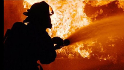 Petasan Tahun Baru Membawa Petaka, Sejumlah Rumah di Cilinciing dan Kantor Lurah Rawa Badak Kebakaran di Malam Tahun Baru